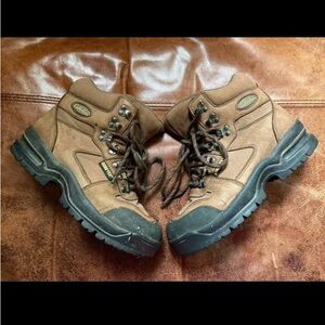 🥾Boys’ Leather Cabela’s Gore-Tex Boots, size 5